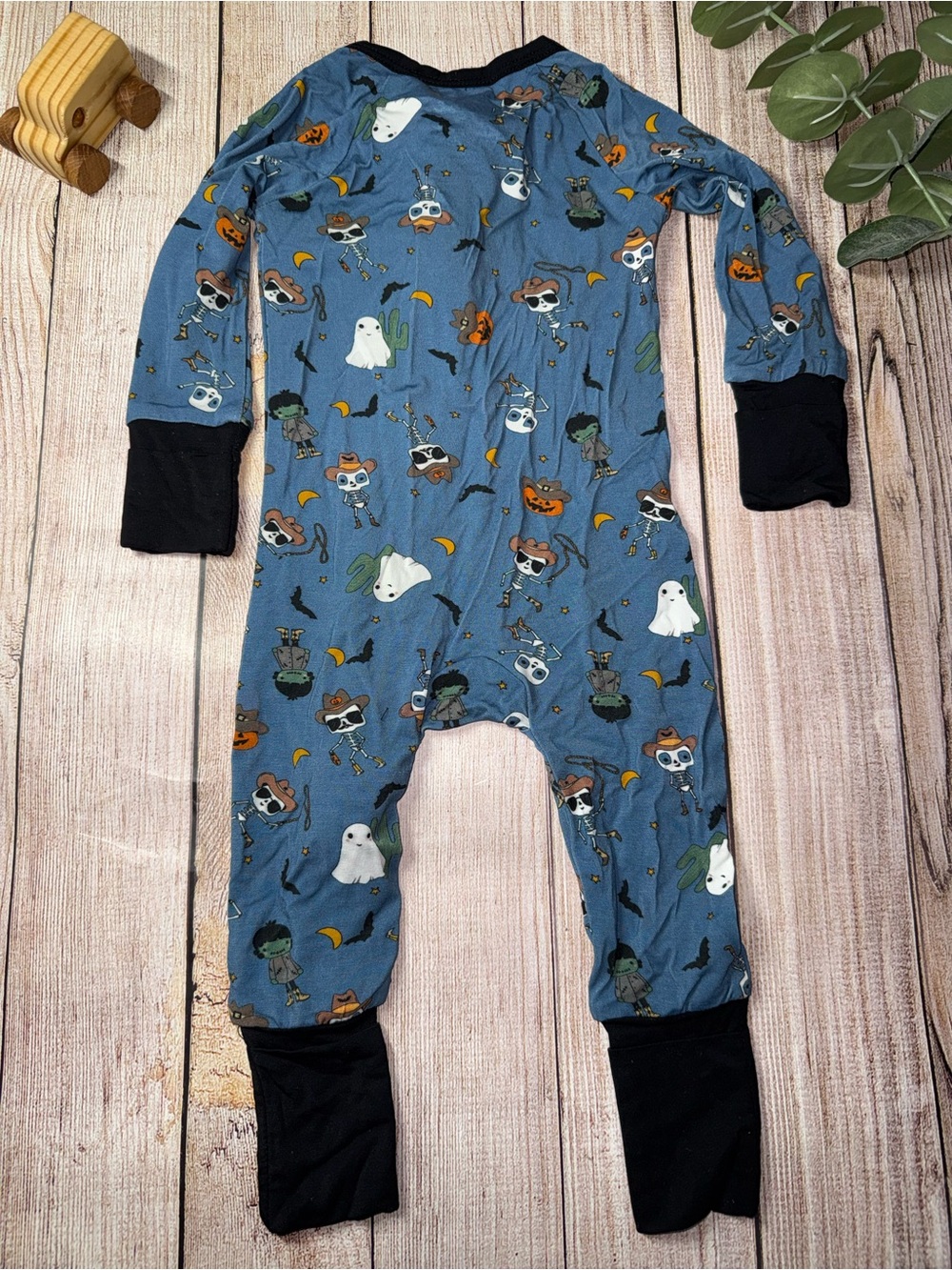 Tullabee | Halloween Pajamas - Picture 6 of 7